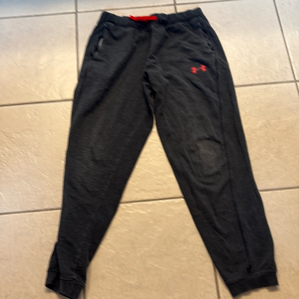 Under Armour boys sweats.